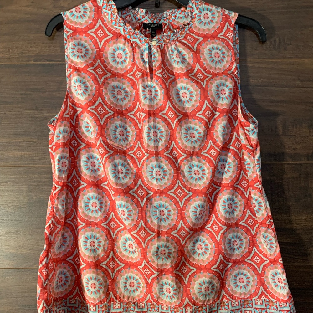Woman’s Talbots sleeveless blouse petite medium